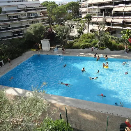 Moderne F1 Situation Ideal Apartment