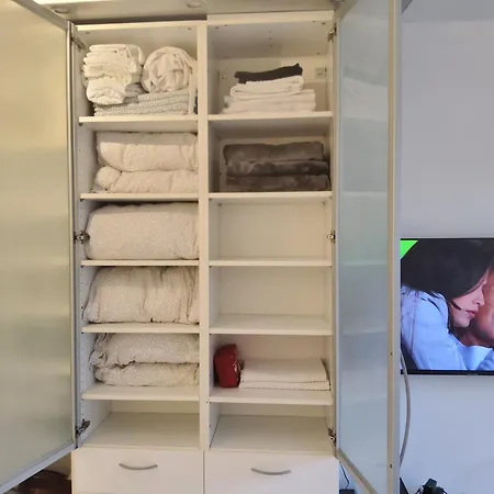 Apartment Moderne F1 Situation Ideal *