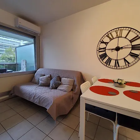 Moderne F1 Situation Ideal Apartment